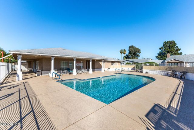 2929 E BROADWAY Road 5, Mesa, AZ 85204