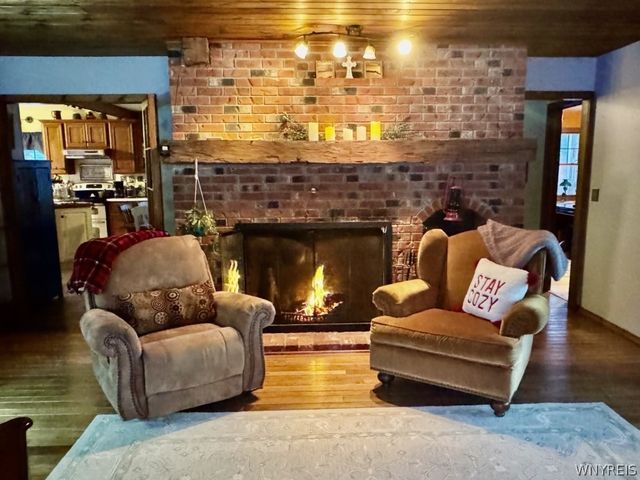 639 County Line Road, Darien, NY 14004