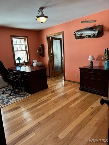 639 County Line Road, Darien, NY 14004