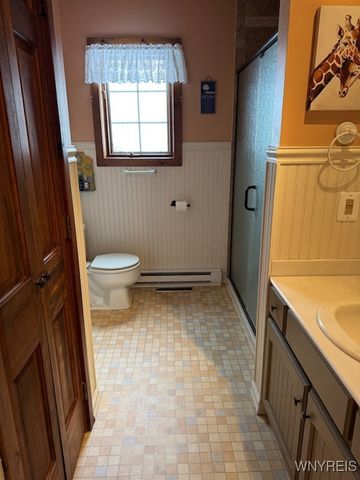 639 County Line Road, Darien, NY 14004