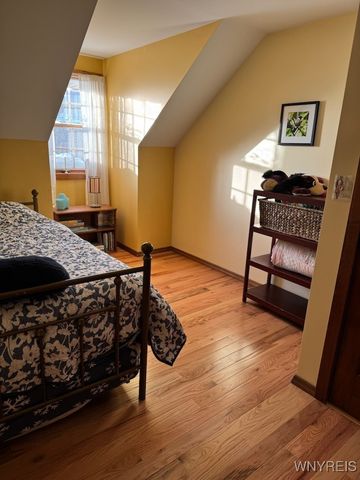 639 County Line Road, Darien, NY 14004