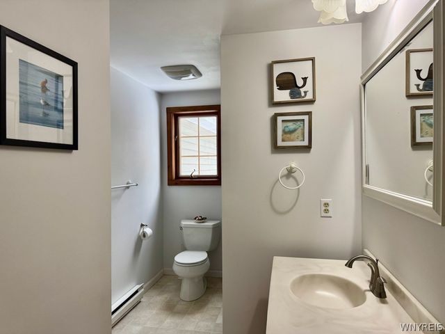 639 County Line Road, Darien, NY 14004