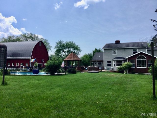 639 County Line Road, Darien, NY 14004