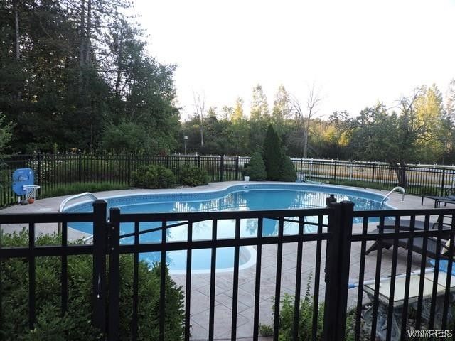 639 County Line Road, Darien, NY 14004