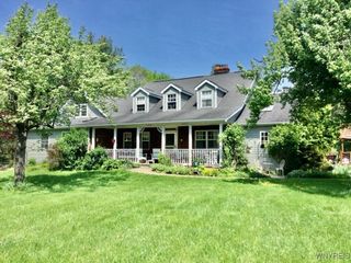 639 County Line Road, Darien, NY 14004