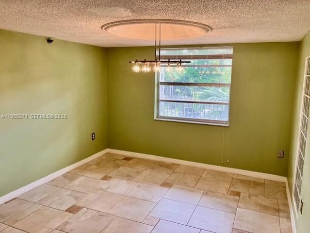 3910 Inverrary Blvd 304-B, Lauderhill, FL 33319