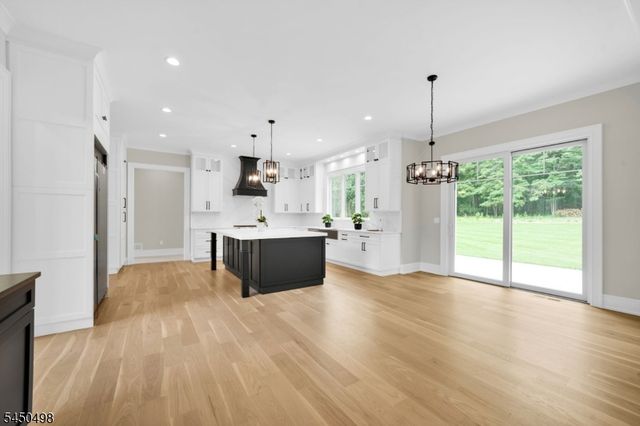 237 Mountainside Rd, Mendham Twp., NJ 07945
