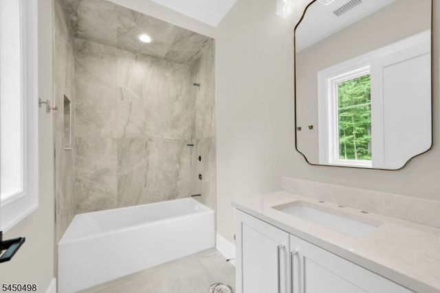 237 Mountainside Rd, Mendham Twp., NJ 07945