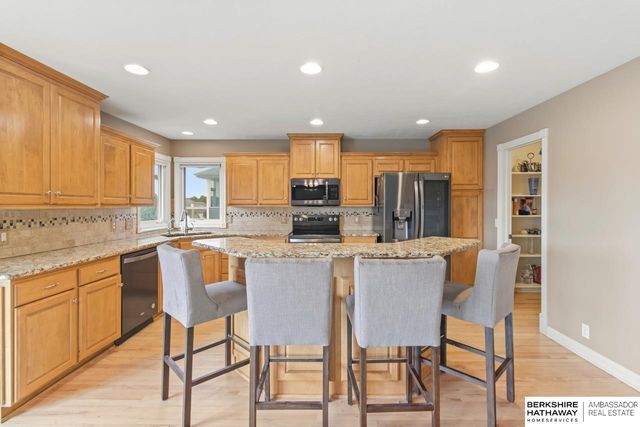 11831 S 48th Street, Bellevue, NE 68133