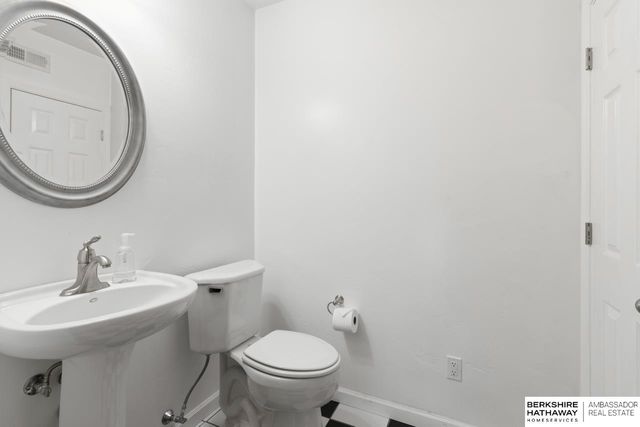 11831 S 48th Street, Bellevue, NE 68133