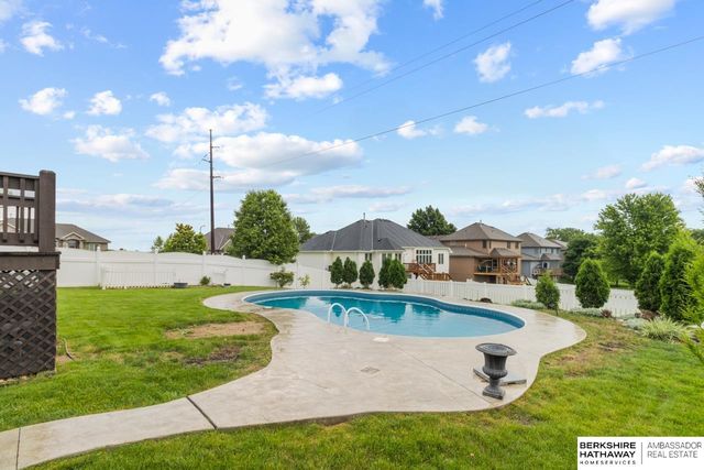11831 S 48th Street, Bellevue, NE 68133