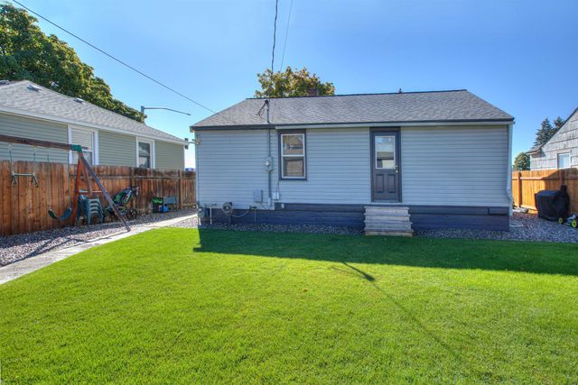 2608 W Wellesley Ave, Spokane, WA 99205
