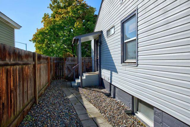 2608 W Wellesley Ave, Spokane, WA 99205