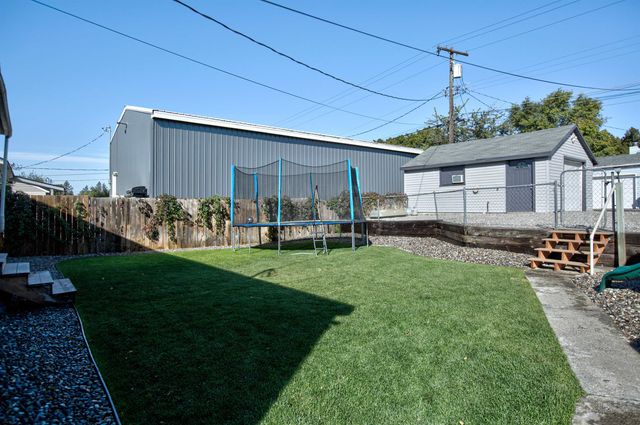 2608 W Wellesley Ave, Spokane, WA 99205