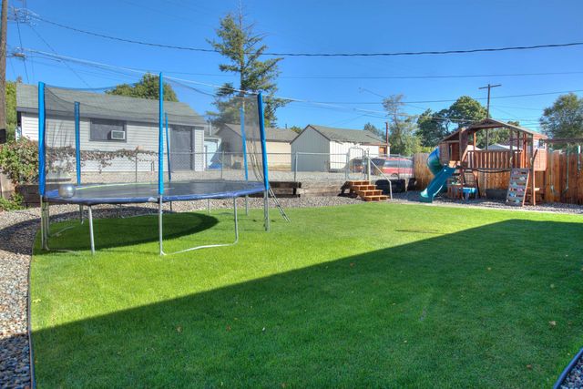2608 W Wellesley Ave, Spokane, WA 99205