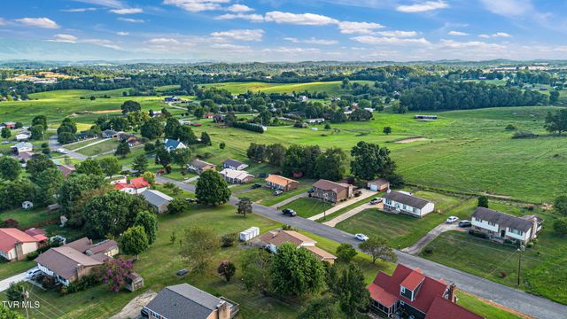 250 Plainview Heights Circle, Greeneville, TN 37745