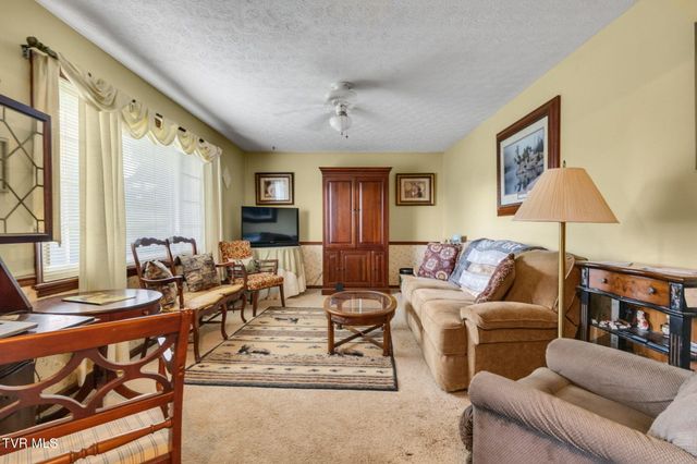 250 Plainview Heights Circle, Greeneville, TN 37745