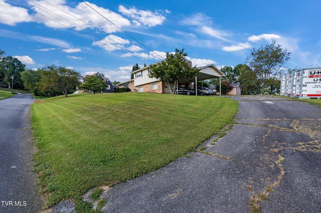 250 Plainview Heights Circle, Greeneville, TN 37745