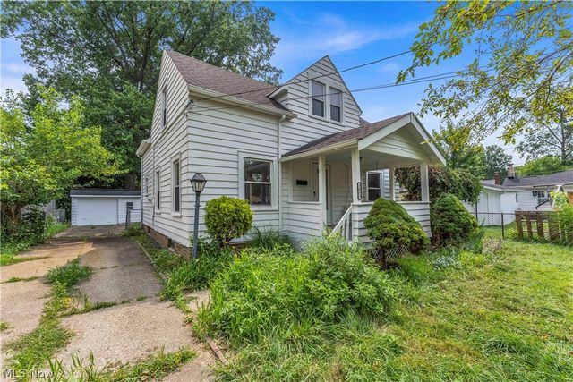 1083 Eastlake Drive, Eastlake, OH 44095
