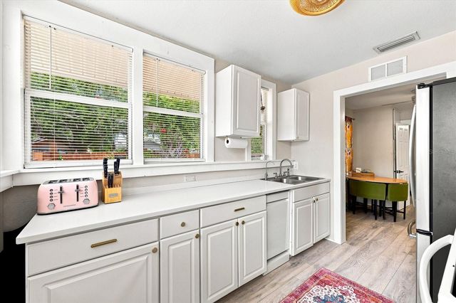 1161 NEWTON AVENUE S, St Petersburg, FL 33705