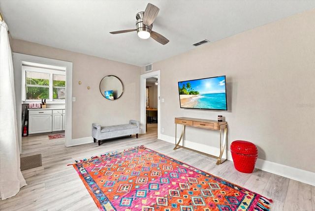 1161 NEWTON AVENUE S, St Petersburg, FL 33705