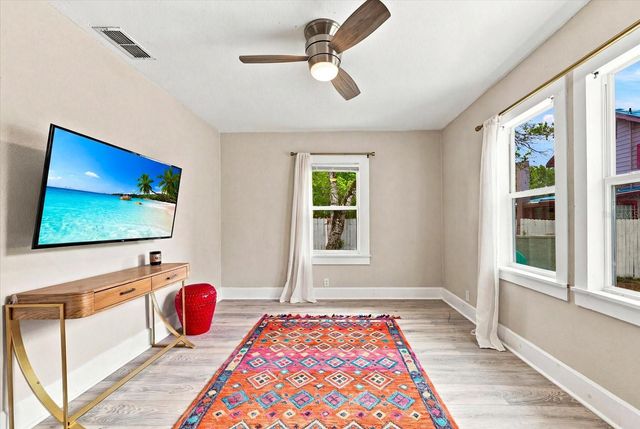 1161 NEWTON AVENUE S, St Petersburg, FL 33705