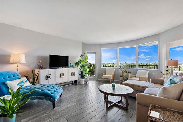 670 ISLAND WAY 500, Clearwater Beach, FL 33767