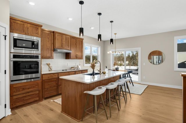 2164 Eustis Street, Roseville, MN 55113