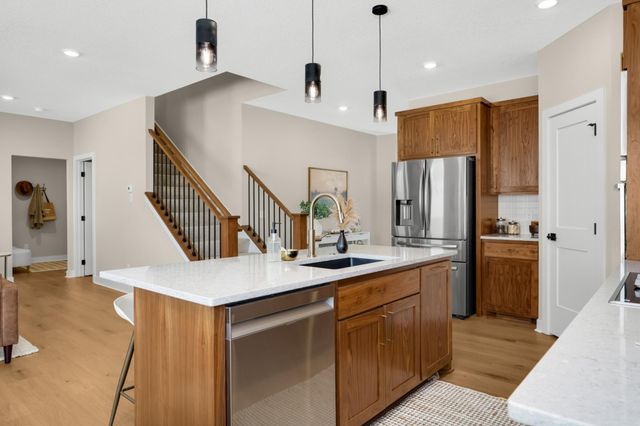 2164 Eustis Street, Roseville, MN 55113