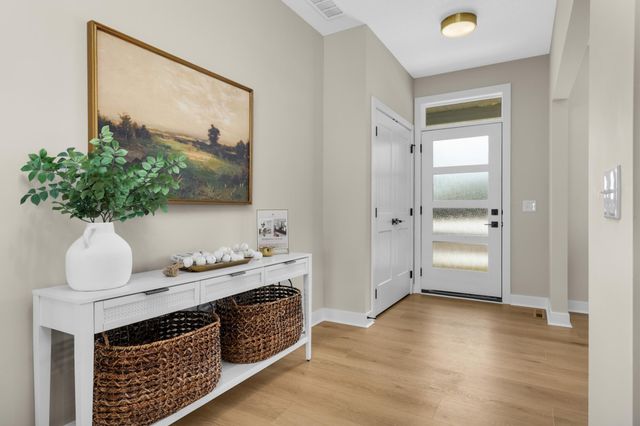 2164 Eustis Street, Roseville, MN 55113