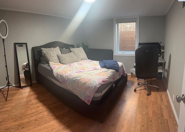 1723 N 19th Ave, Pasco, WA 99301