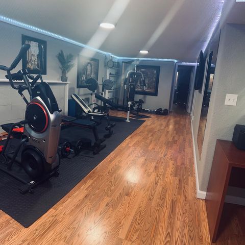 1723 N 19th Ave, Pasco, WA 99301