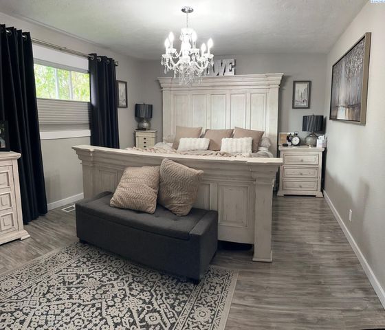 1723 N 19th Ave, Pasco, WA 99301