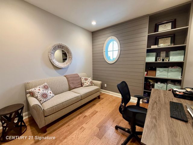 406 N Hamilton Street 111, Saginaw, MI 48602