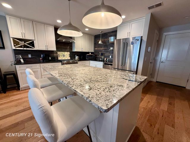 406 N Hamilton Street 111, Saginaw, MI 48602