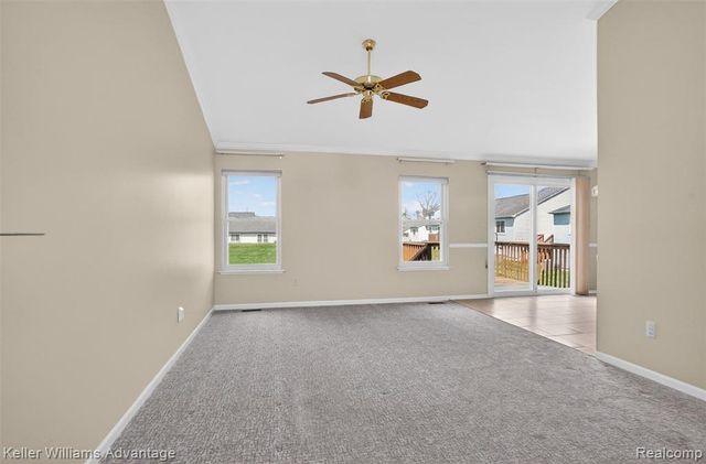 761 Knollwood Circle, South Lyon, MI 48178