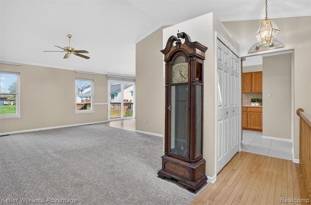 761 Knollwood Circle, South Lyon, MI 48178