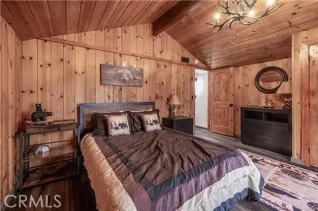 33417 CEDAR DR, Arrowbear, CA 92382