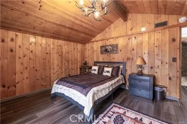 33417 CEDAR DR, Arrowbear, CA 92382
