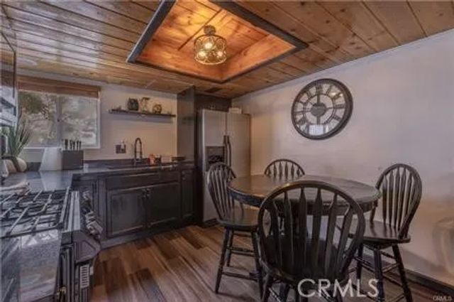 33417 CEDAR DR, Arrowbear, CA 92382