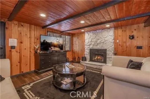 33417 CEDAR DR, Arrowbear, CA 92382