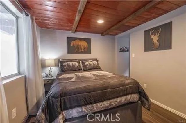 33417 CEDAR DR, Arrowbear, CA 92382
