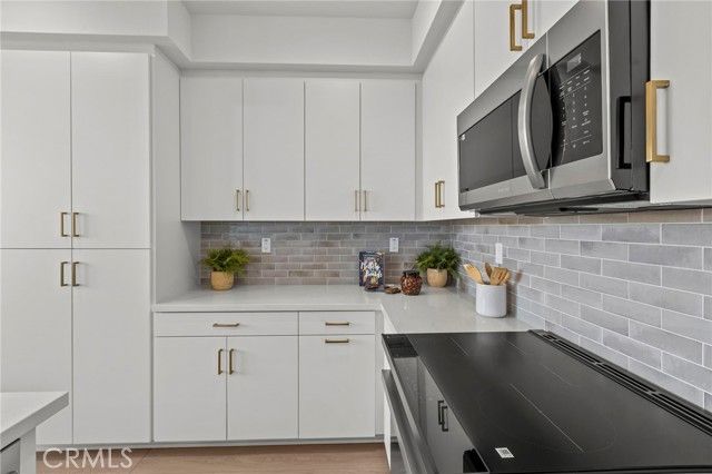 3679 W S. Eichler Paseo 11, Ontario, CA 91761