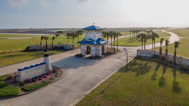 3337 Bay Point Drive, Palacios, TX 77465
