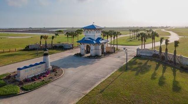 3337 Bay Point Drive, Palacios, TX 77465