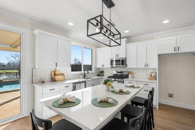 5329 Wesley Rd, Rocklin, CA 95765