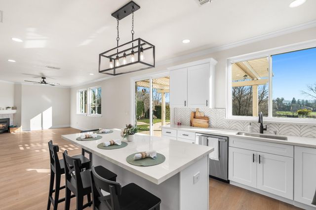 5329 Wesley Rd, Rocklin, CA 95765