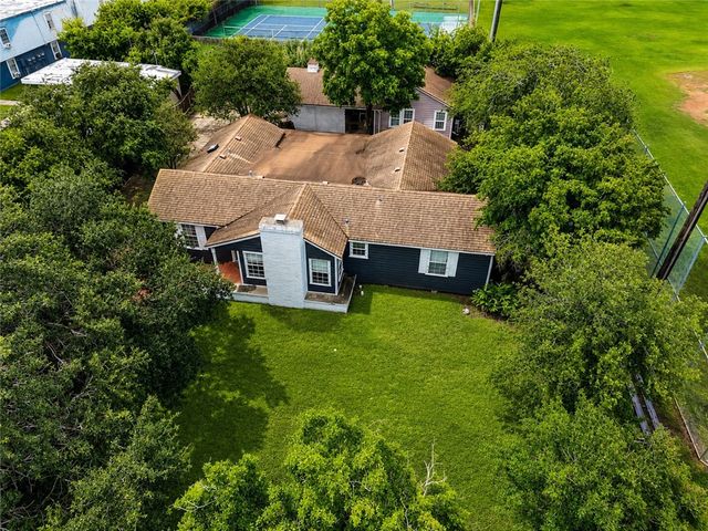 3238 Up River Rd, Corpus Christi, TX 78408