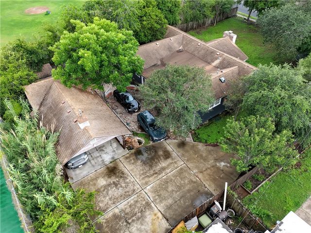 3238 Up River Rd, Corpus Christi, TX 78408