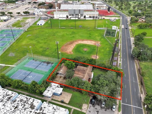 3238 Up River Rd, Corpus Christi, TX 78408